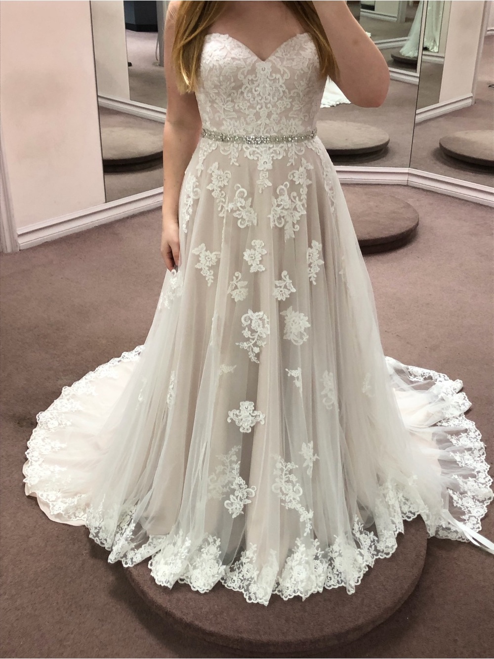 STELLA YORK - Sweetheart Lace A-Line Wedding Dress in Ivory